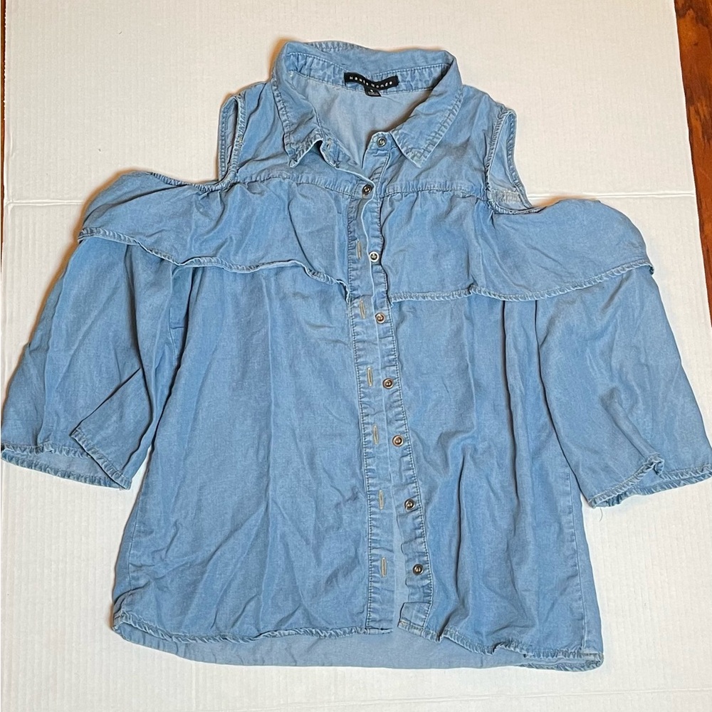 Haute Monde Light Blue Cold Shoulder Button Down Shirt